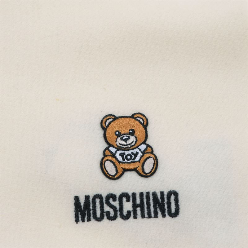 から厳選した モスキーノ MOSCHINO マフラーホワイト M5293 50124 asakusa.sub.jp