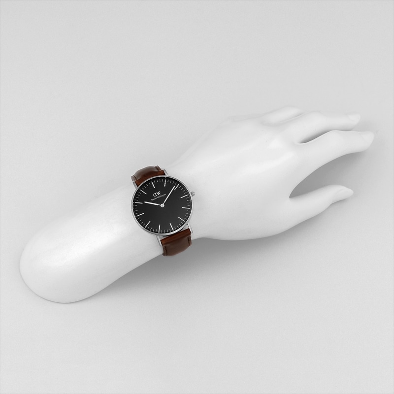 ダニエル ウェリントン DANIEL WELLINGTON 腕時計 ユニセックス Classic Black Bristol DW00100143 ブラック